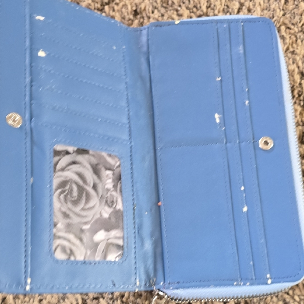 Assorted Wallet and Case Collection - Picture 6 of 8